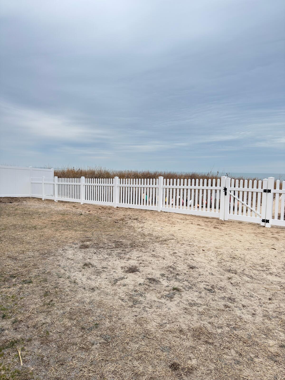 Board-on-board privacy fence