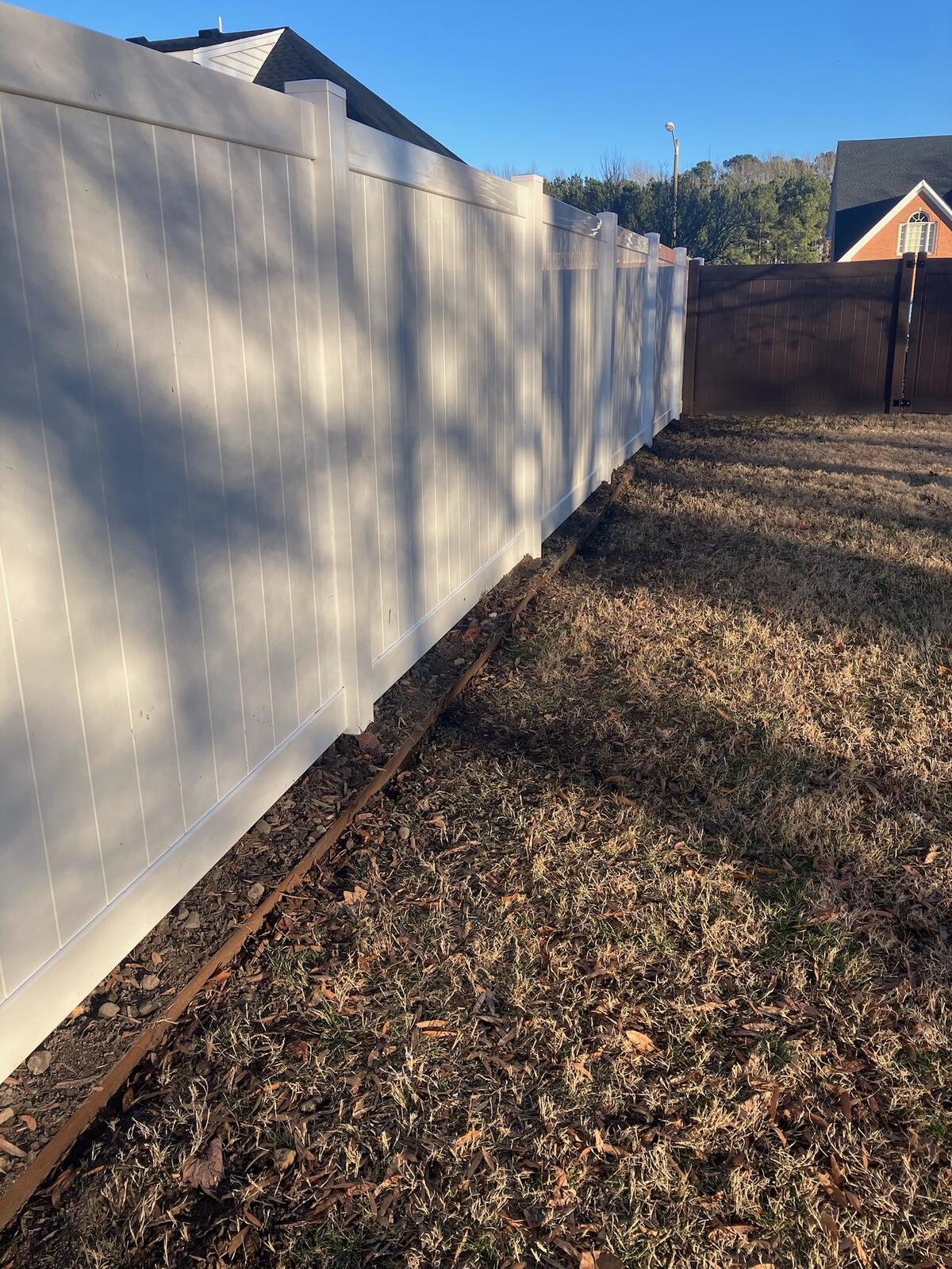 Lattice-top privacy fence